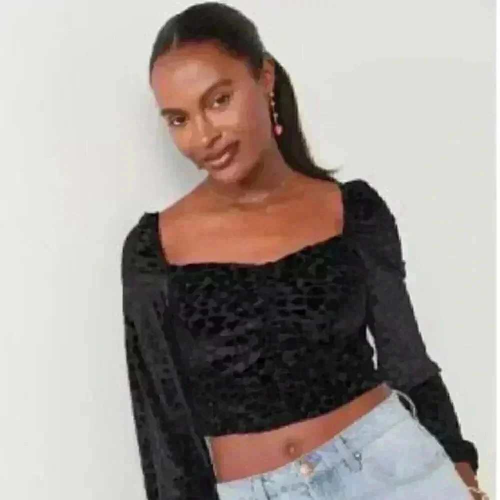 NWT- Irene Black Heart Burnout Velvet Top (Size Large)